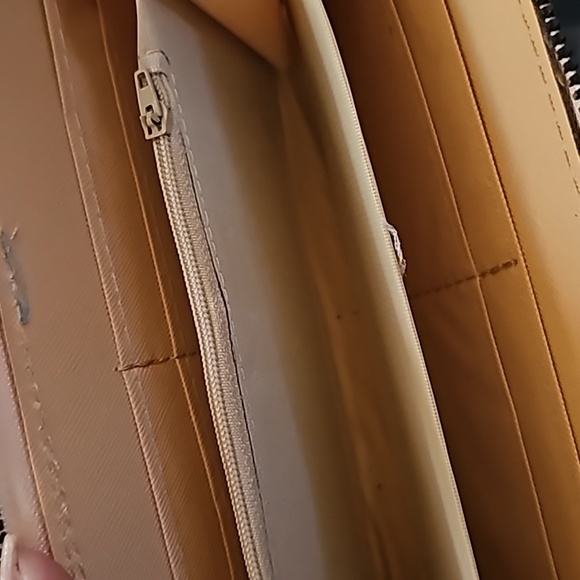 Womens wallet - Picture 2 of 3